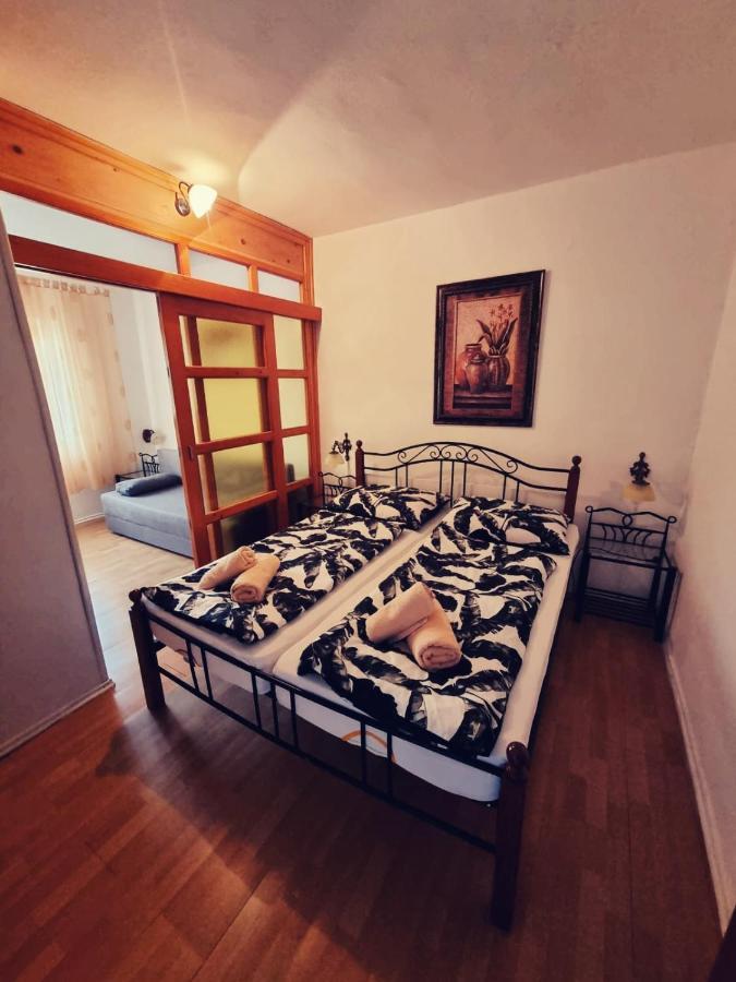 Apartments Nada Krk Town Exterior photo