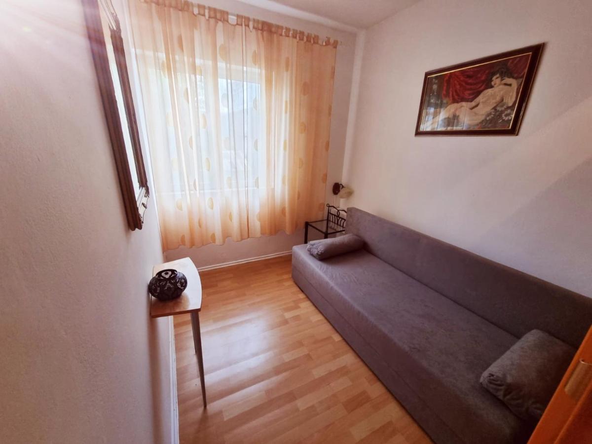 Apartments Nada Krk Town Exterior photo