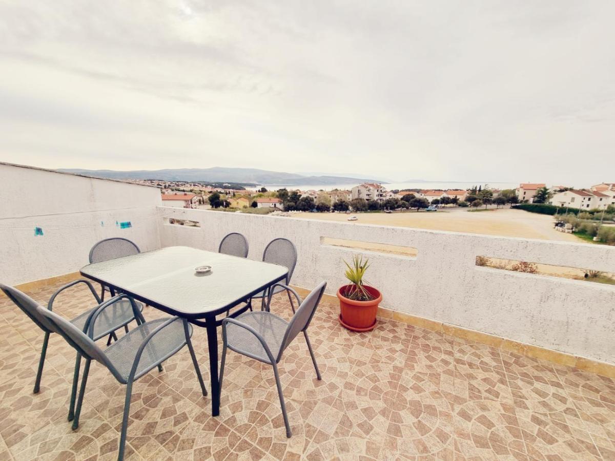 Apartments Nada Krk Town Exterior photo